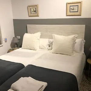 Encantador En El Centro Spagna